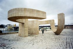 Monumento a la tolerancia (Monument to Tolerance)